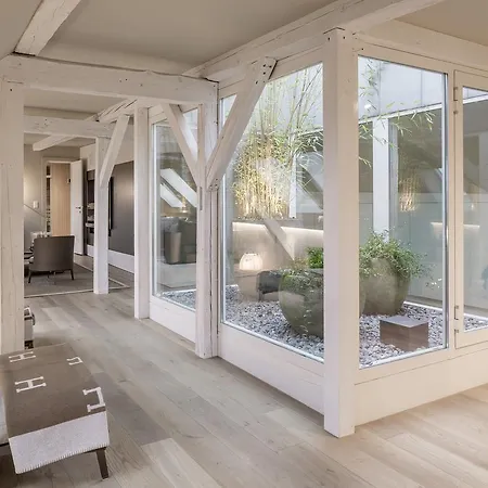 Penthouse *